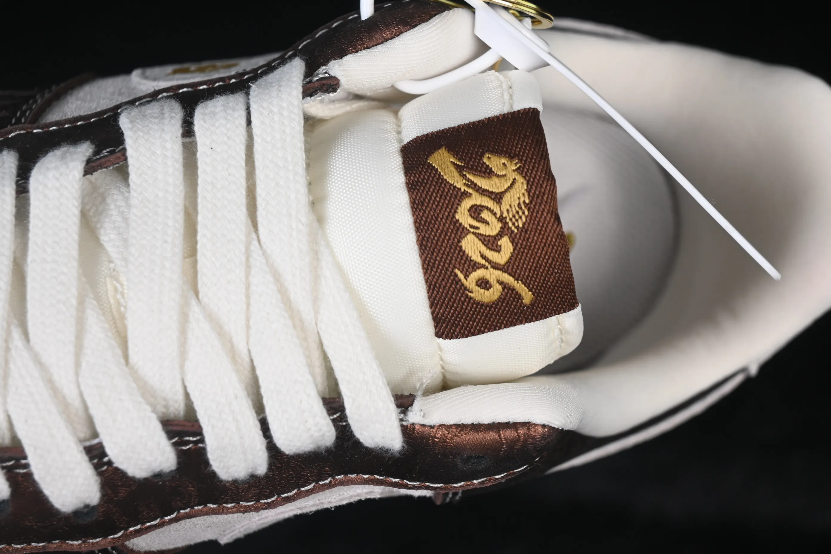 All categories Nk Air Force 1 Air Force series Nk Air Force 1 Low Air Force low-top Nike Air Force 1'07 Low Year of the Horse limited white brown Chinese style Air Force 1 low-top casual sneakers KD1688-005
